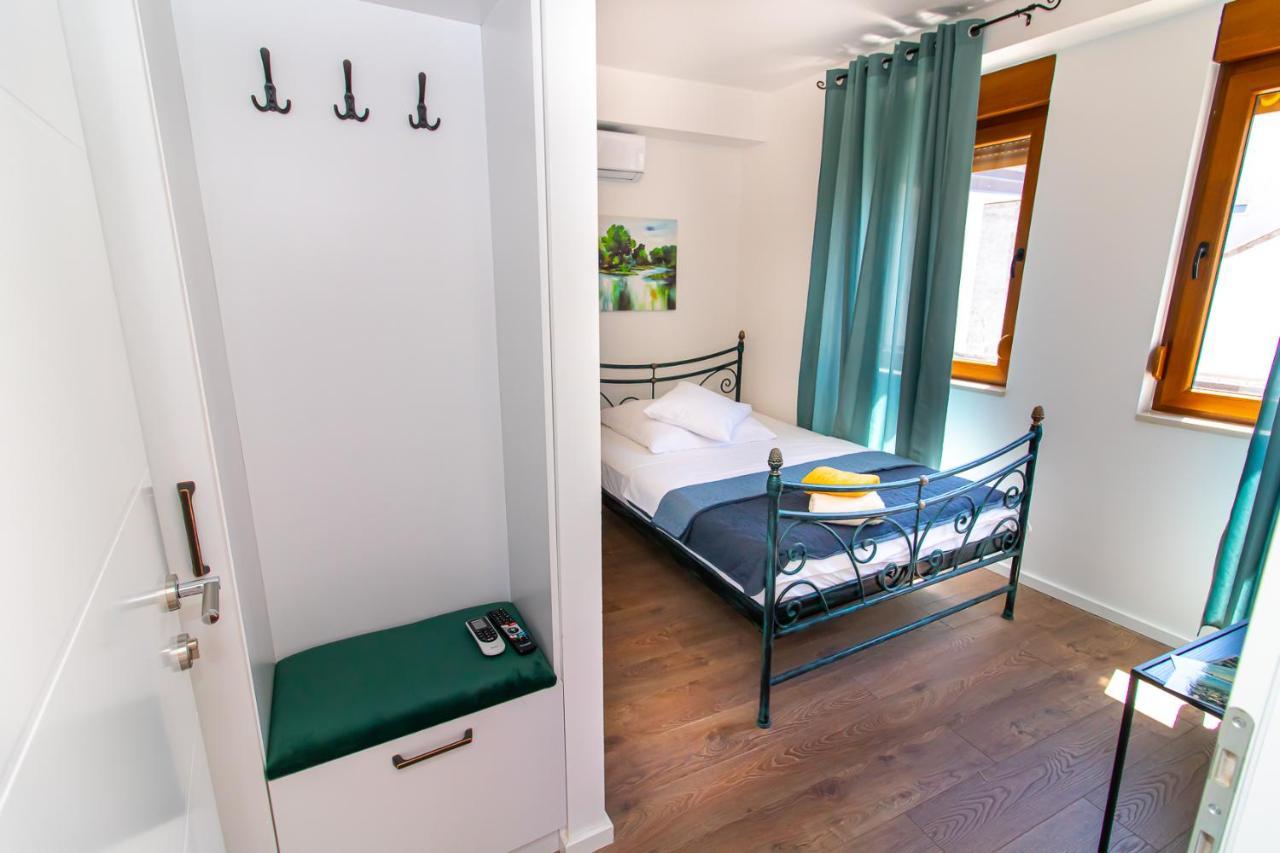 Luxury Apartments Iris Μόσταρ Εξωτερικό φωτογραφία