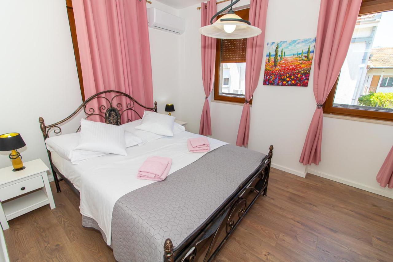 Luxury Apartments Iris Μόσταρ Εξωτερικό φωτογραφία