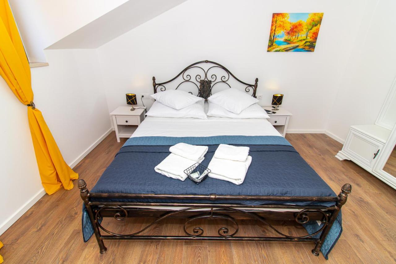 Luxury Apartments Iris Μόσταρ Εξωτερικό φωτογραφία