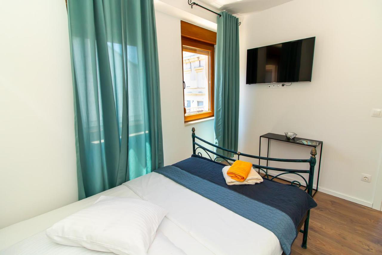 Luxury Apartments Iris Μόσταρ Εξωτερικό φωτογραφία